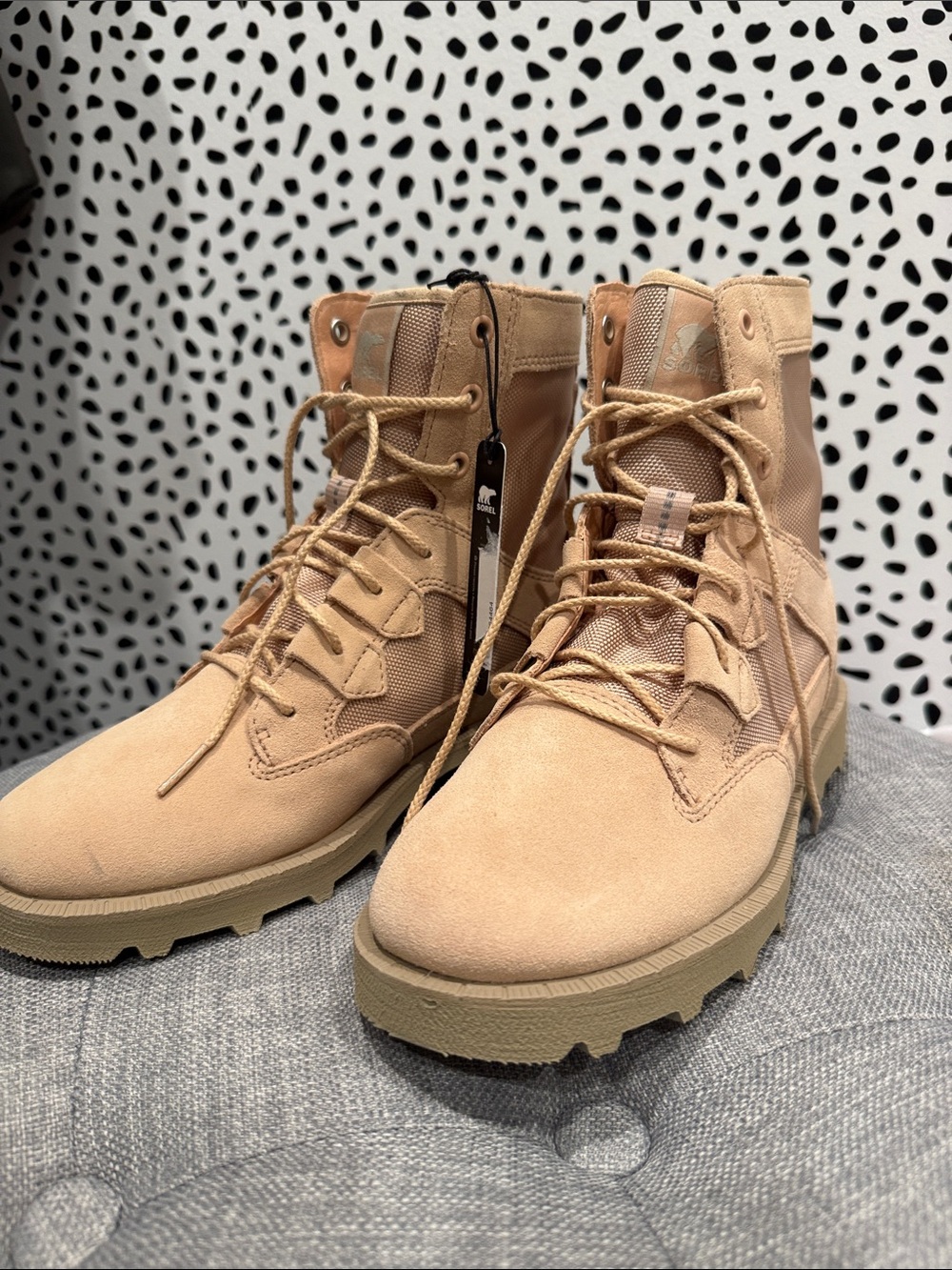 Women’s Sorel Caribou OTM Boots in British Tan Size 7.5